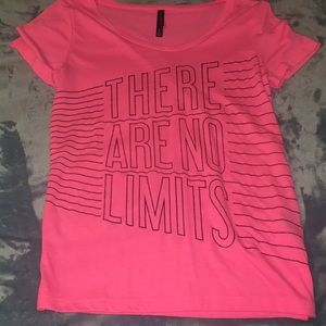 •Aeropostale Tee-shirt•